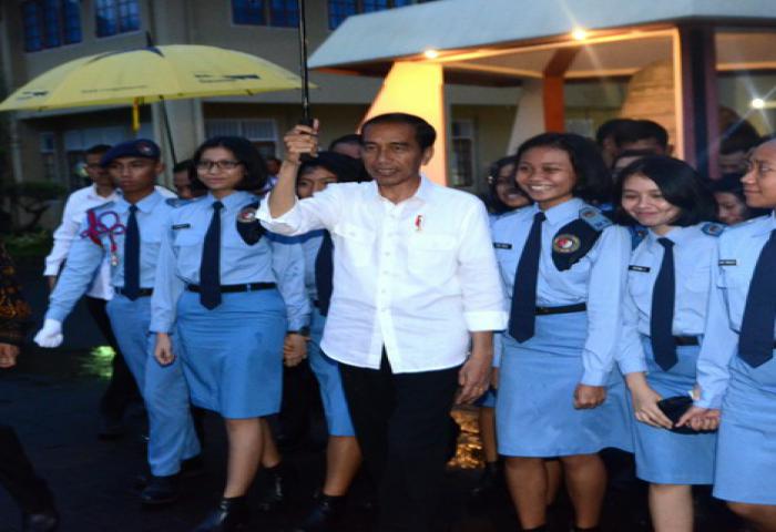 Presiden Jokowi Mengingatkan Siswa SMA Taruna Nusantara Jangan Takut Berkompetisi